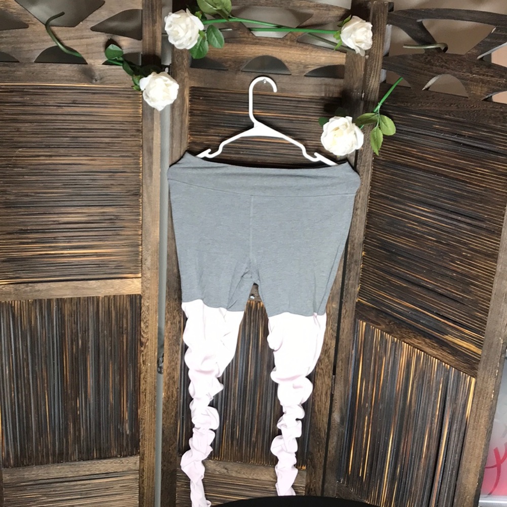Forever 21 gray and pink leggings